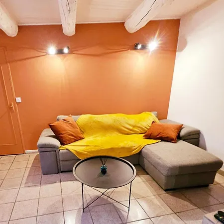 Apartment T2 Des Bourgades Caumont-sur-Durance